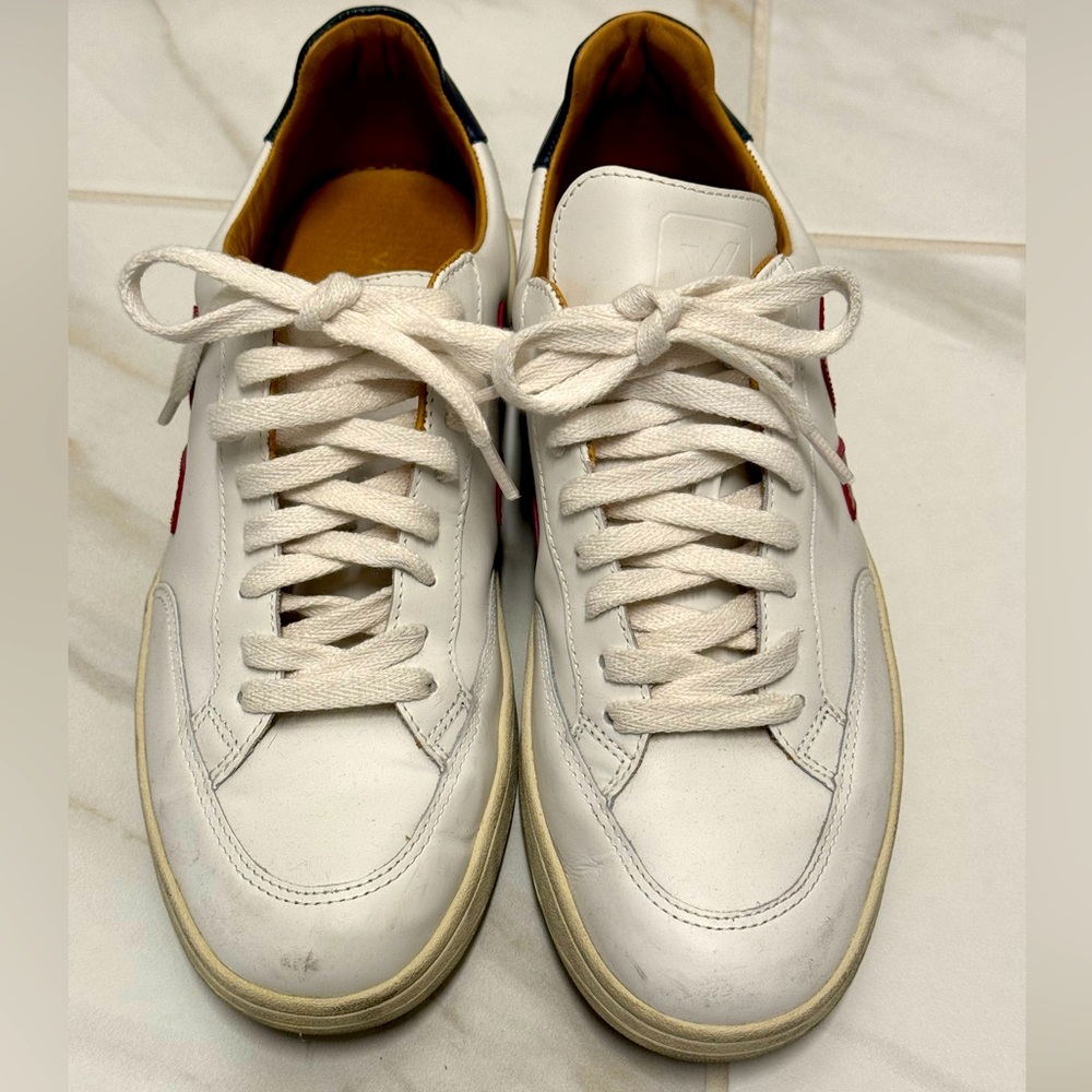 Veja neakers